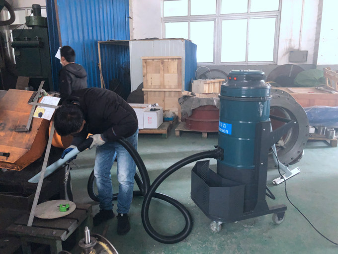 工业吸尘器使用中常见问题及处理方法