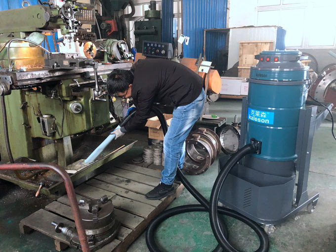 吸铁屑油污用工业吸尘器选型指点